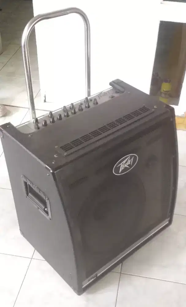 Ampli keyboard Peavey KB4