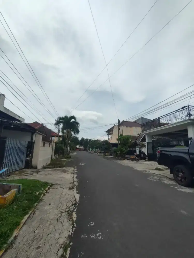 Dijual Murah Rumah Hitung Tanah Soekarno Hatta Candi Mendut  Dekat UB