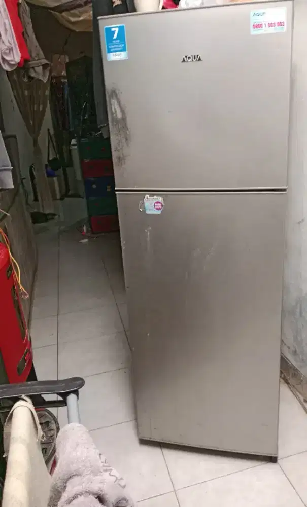 kulkas 2 pintu merk aqua