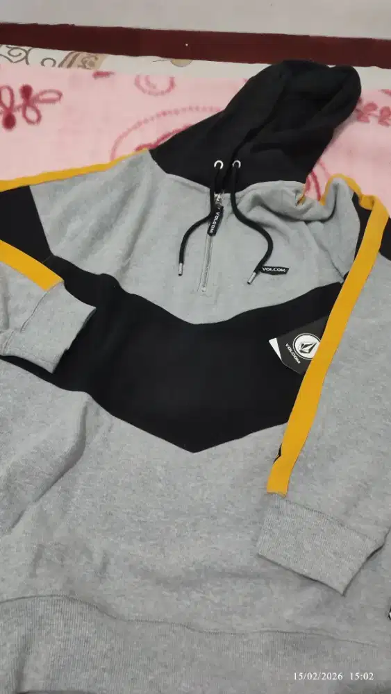 Jaket Volcon original size M harga oleng aja