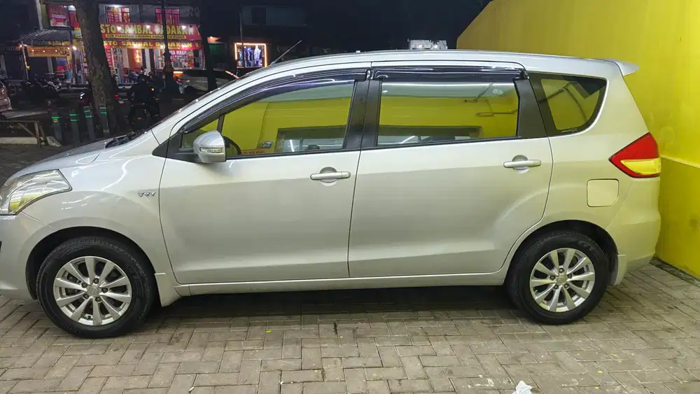Suzuki Ertiga 2014 Bensin