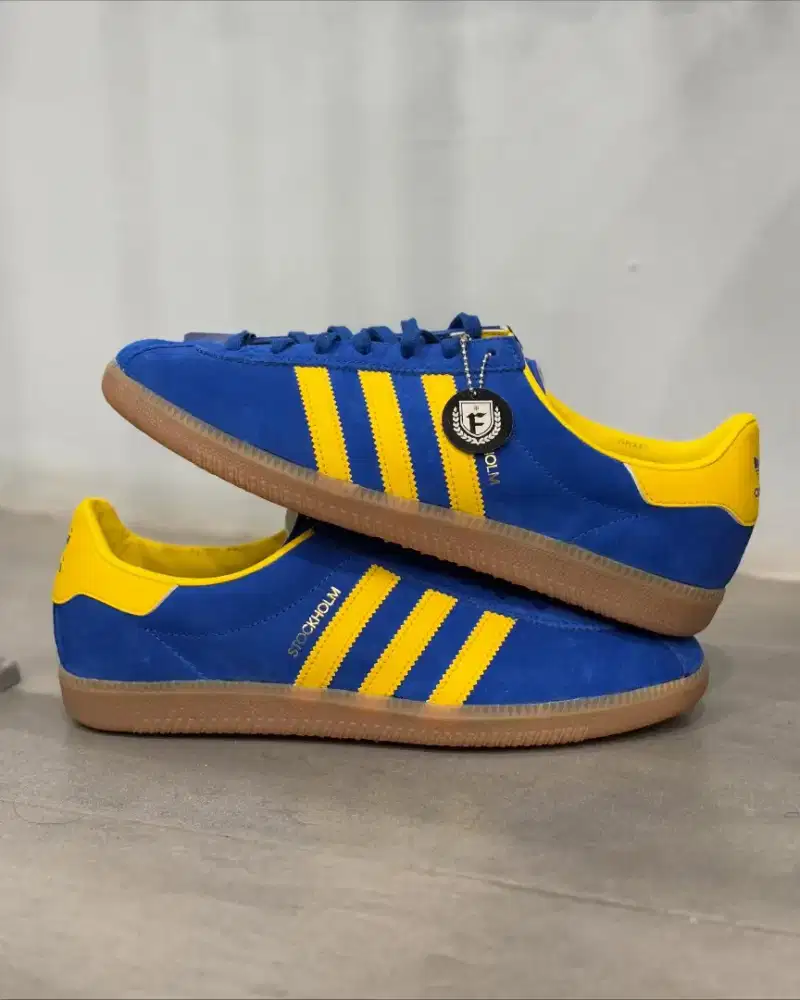 SEPATU ADIDAS CASUAL