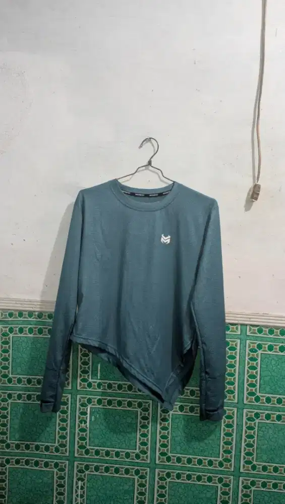 [PRELOVED] Kaos Olahraga Cewe Monexo Long Sleeve - Motif Tekstur