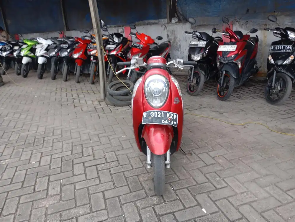 [Cuci Gudang] Honda Scoopy Tahun 2016 Surat Komplit
