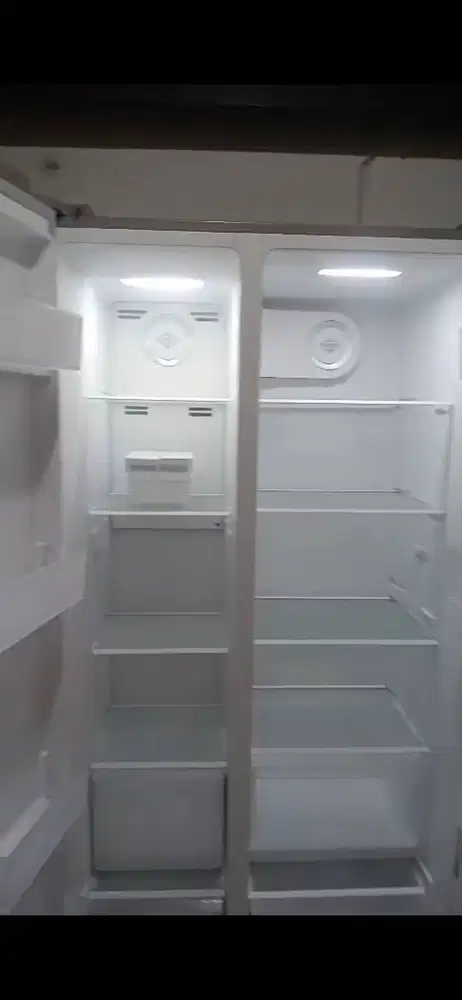 Kulkas GEA G2D 563 Liter