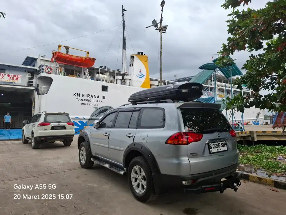 Pajero Sport Dakkar Sunroof