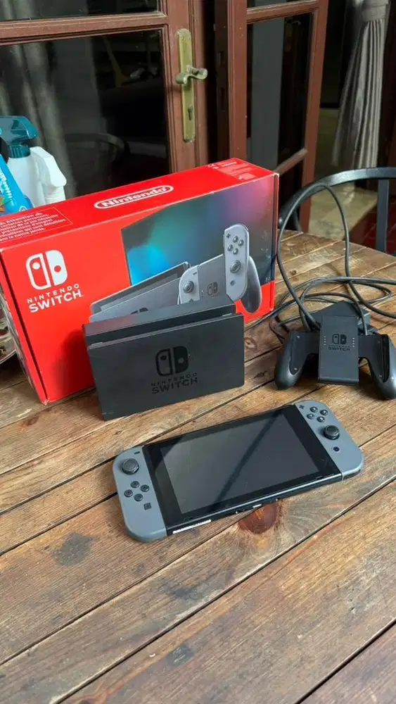 Nitendo switch V2 2019