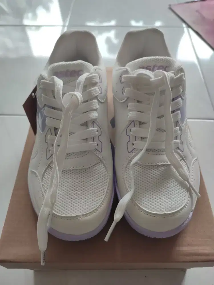 Astec Lynx Women's Badminton Shoes