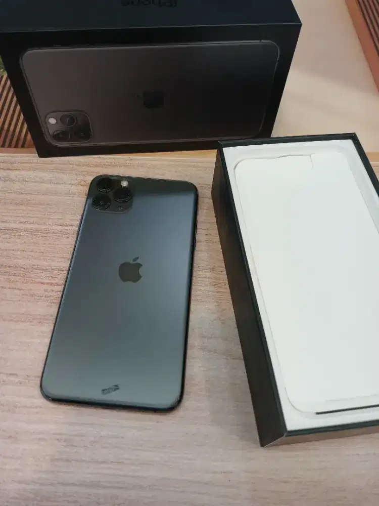 iPhone 11 Pro Max 512GB Grey Ex iBox Lengkap