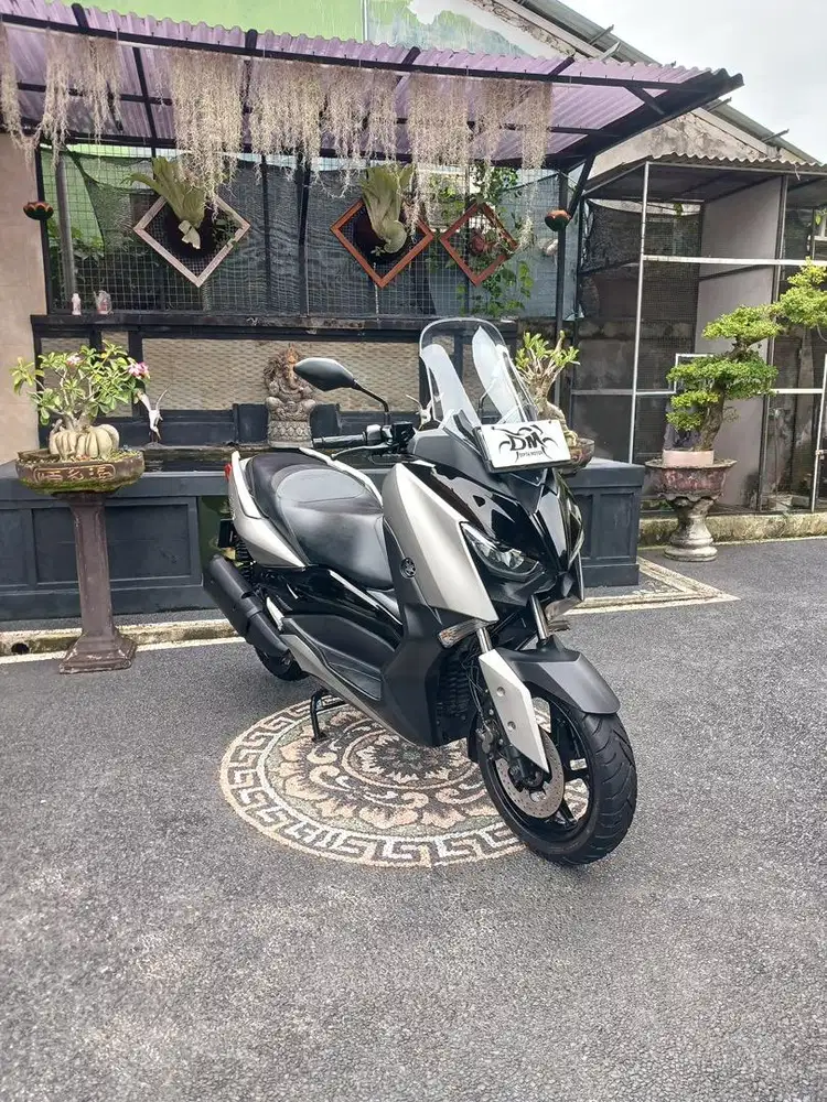 Xmax 2018 super istimewa seperti baru