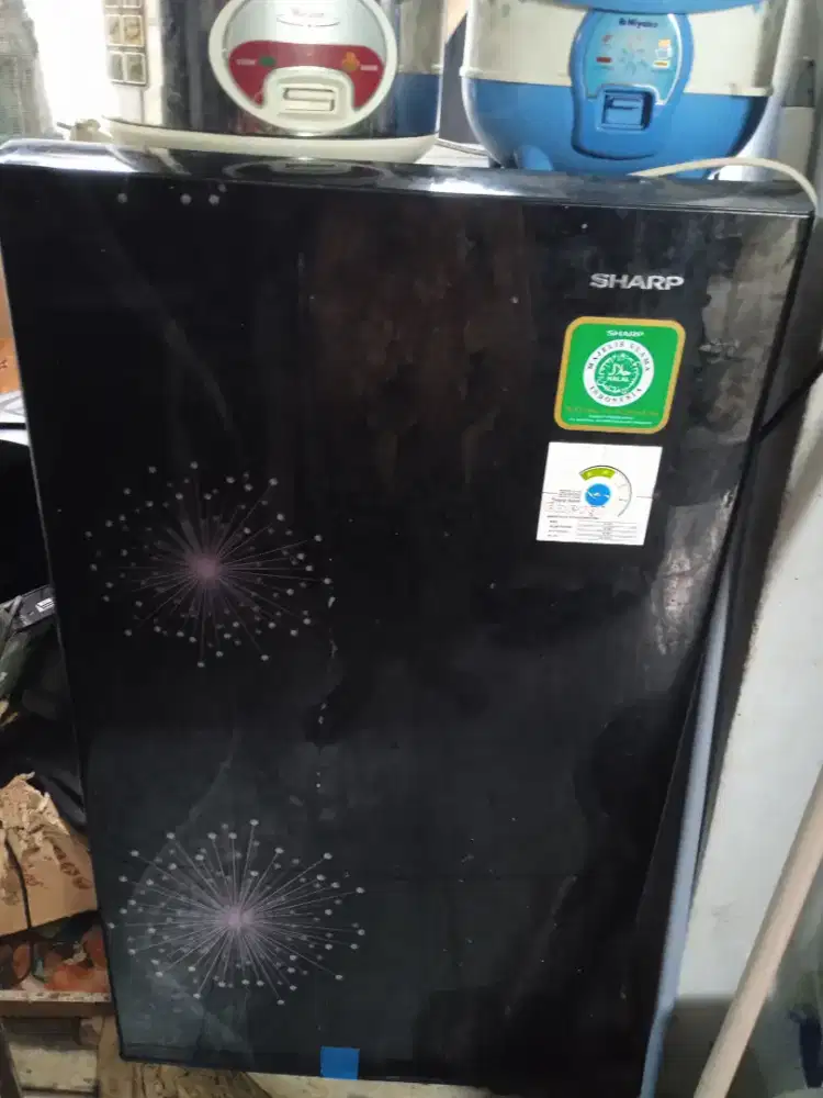 Du jual kulkas Sharp
