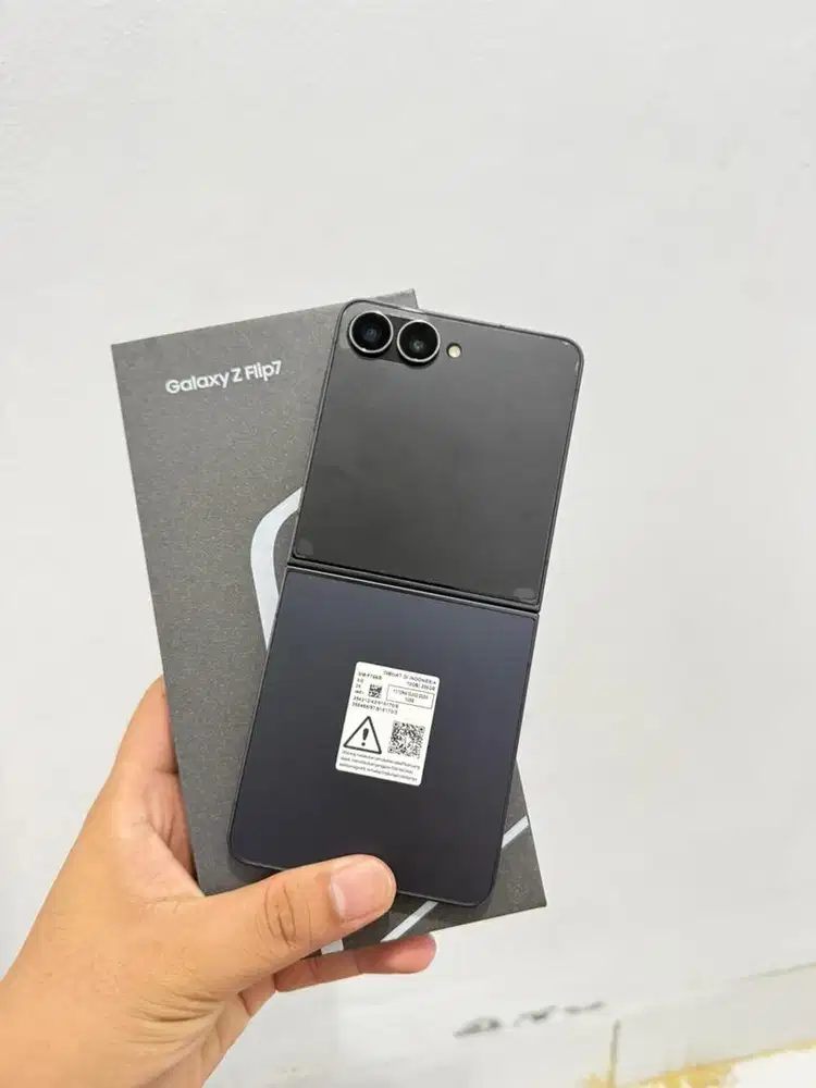 Samsung Galaxy Z Flip 7 12/256gb