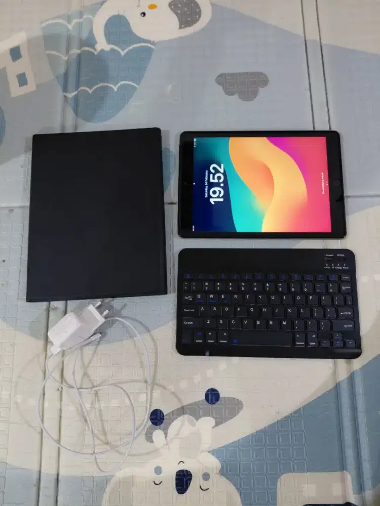 IPAD GEN 6 32 GB WIFI+CELL EX IBOX