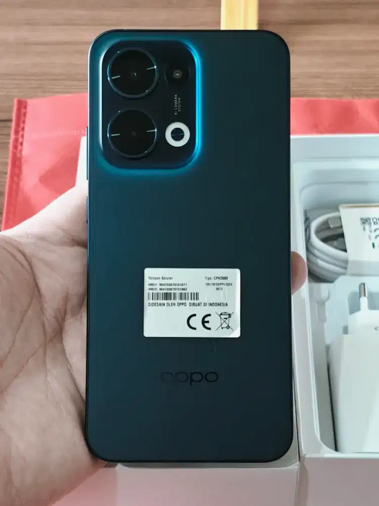 Oppo Reno 13 12 256gb garansi 11 2026