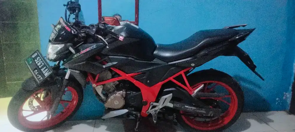 Motor cb 150 R streefire