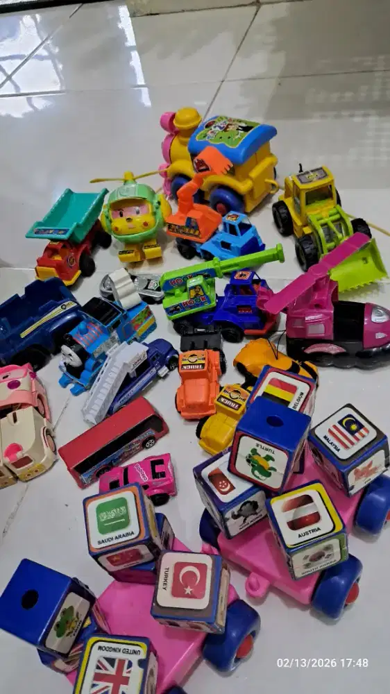 Mobil-mobilan beraneka ragam