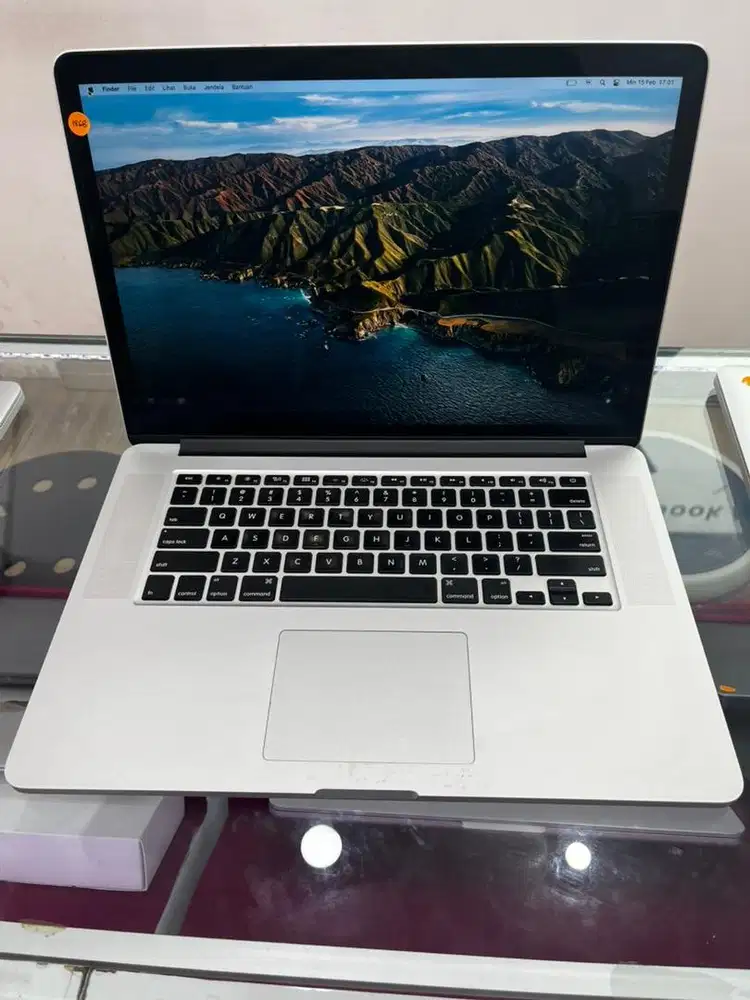 Macbook pro (retina 15 inch mid 2014)