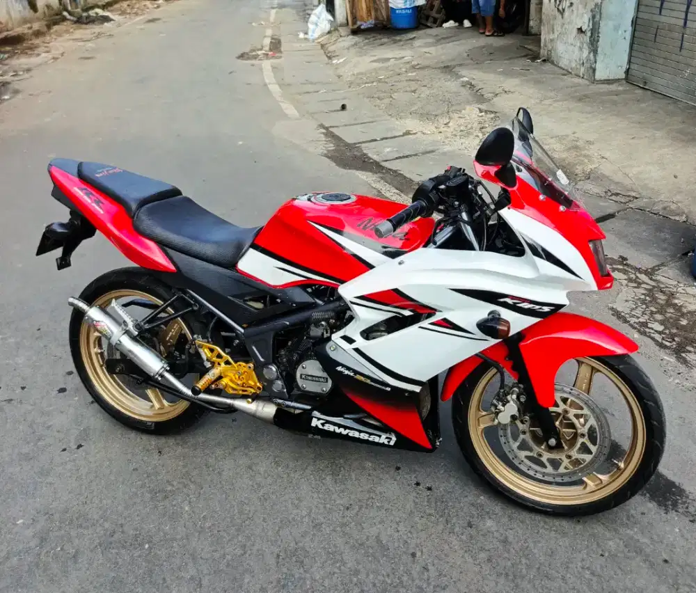 Ninja rr merah ferari lengkap muluss