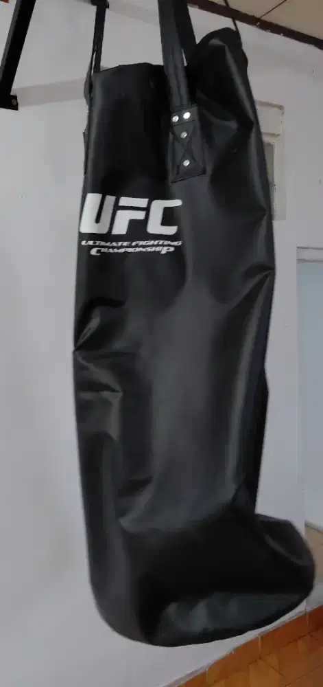 Samsak Boxing TANPA ISI 100cm x 50cm