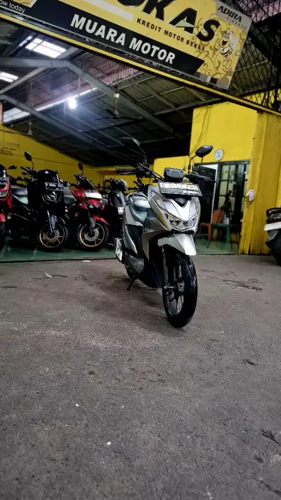 HONDA BEAT STREET 2023 DP MURAH
