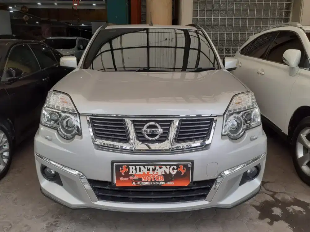 XTRAIL 2.5 AT 2014 KM 87RB URBAN SELECTION (BINTANG MOTOR)