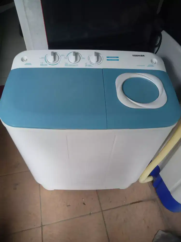 Mesin cuci 2 tabung toshiba 8kg normal siap pakai nego tipis