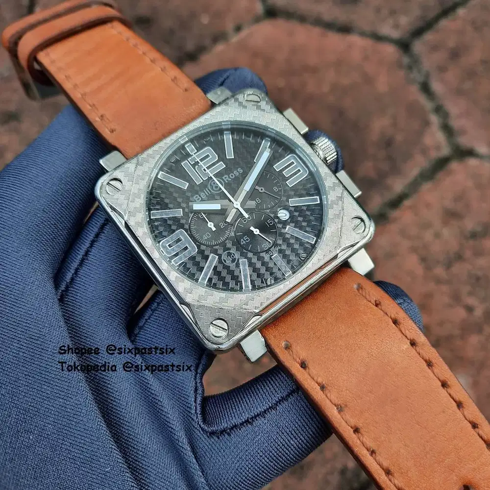 Jam Bell and Ross quartz chronograph tank