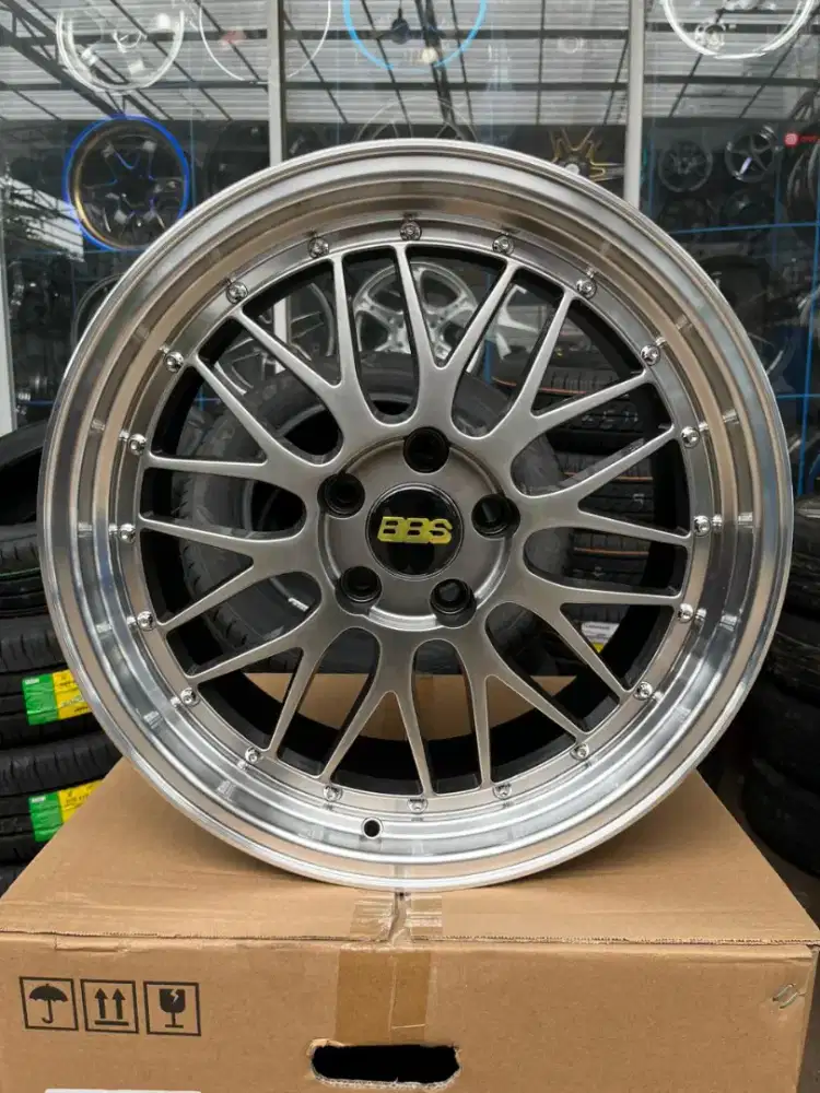 Bbs lm ring 18 lebar 8,5 pcd 5x114,3 ET 35 innova xpander