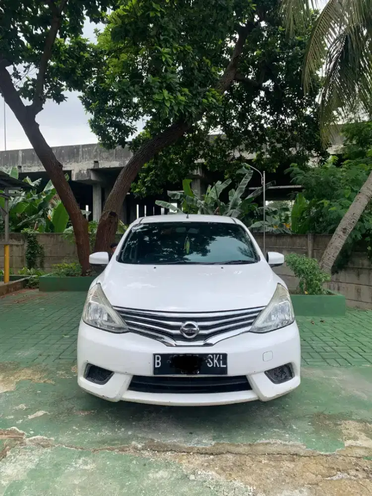 Nissan Grand Livina 2016