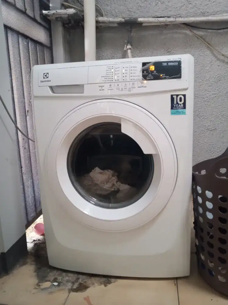 Terima jual beli kulkas dan mesin cuci elektronik dll