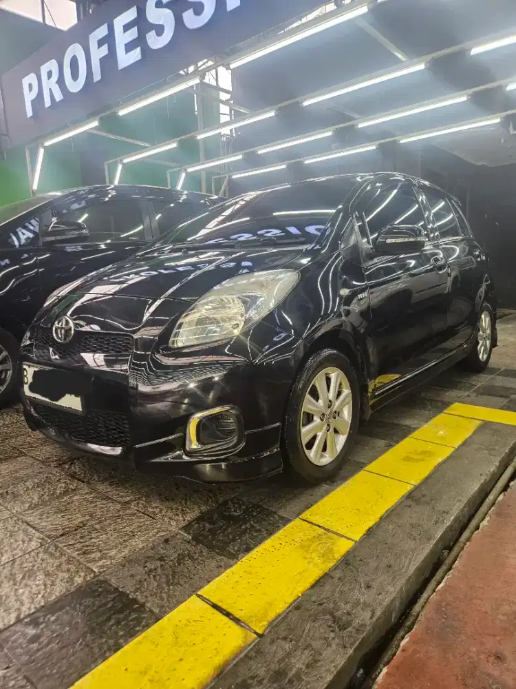 Yaris Bapao E 2013/Manual