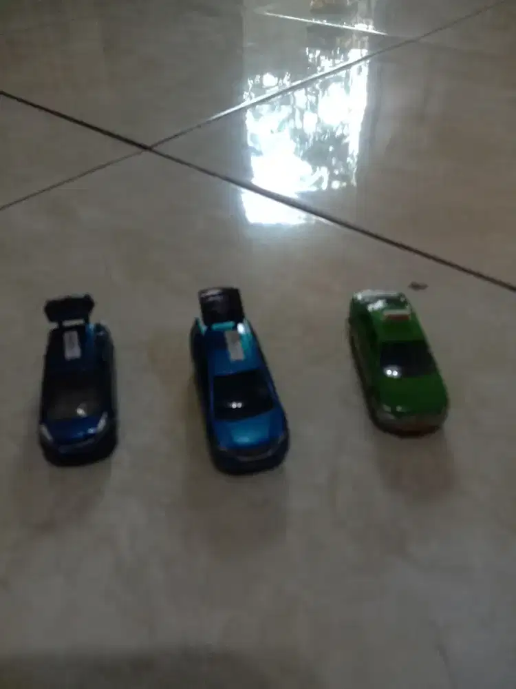 Miniatur diecast Tomica