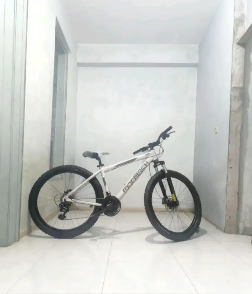 Sepeda Mtb  Polygon Monarch 27.5