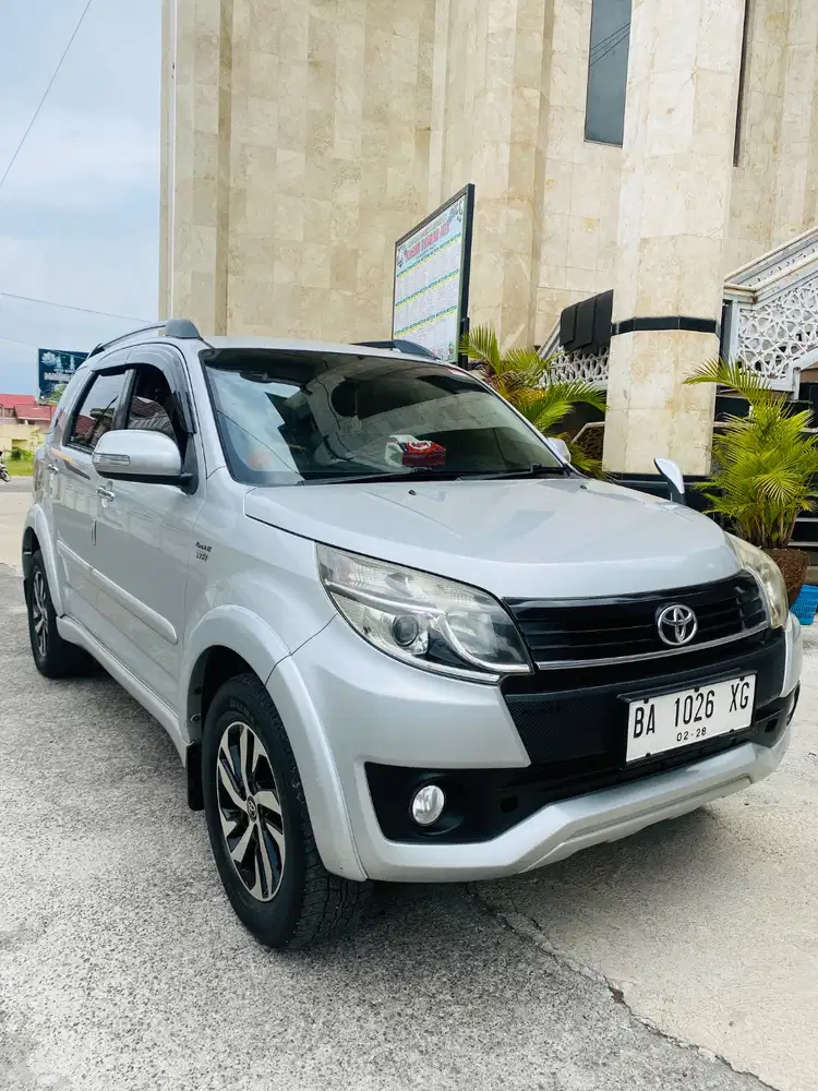 TOYOTA RUSH MATIC 2015