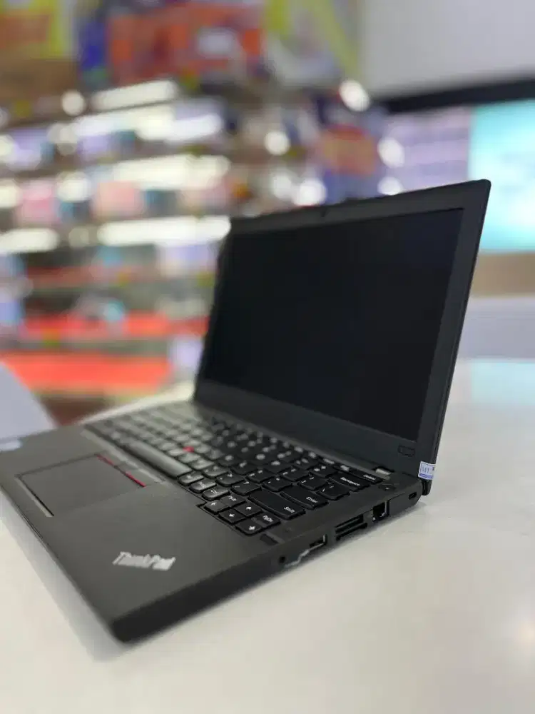 Laptop Build Up || Lenovo X270 
Spek Buat Desain & Editing