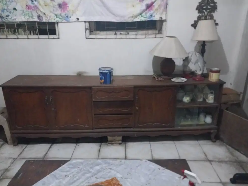 BUFET LEMARI KAYU JATI