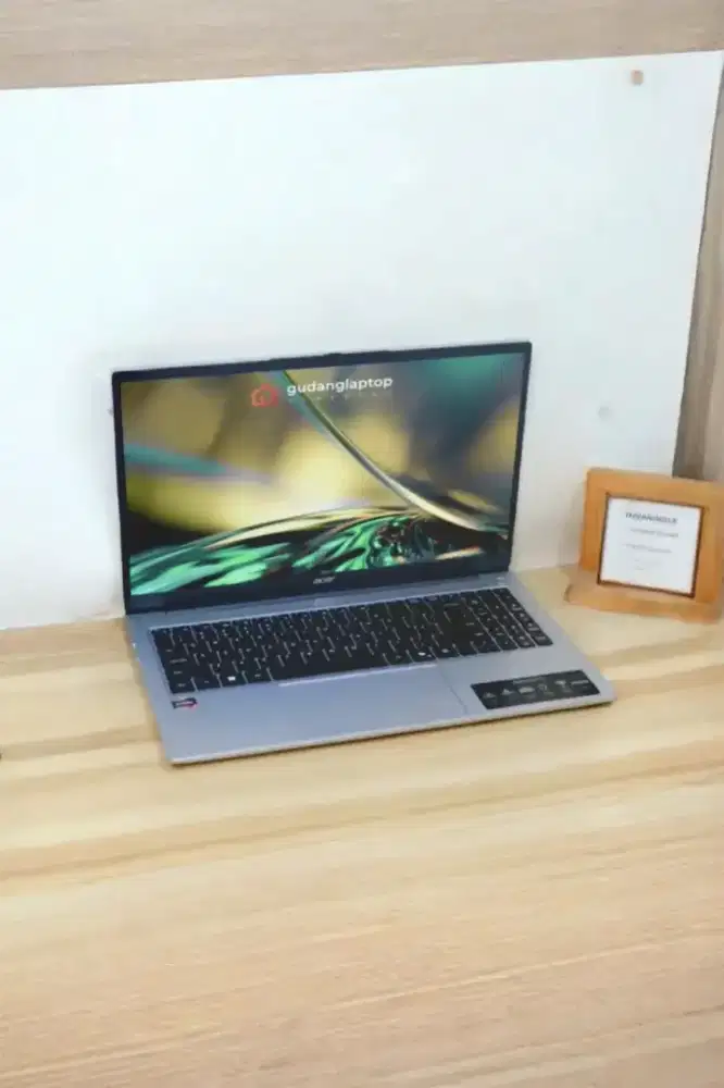 Acer Aspire Lite AL15 Slim - Ryzen 7 5700U - 8/512GB - FHD IPS - Mulus