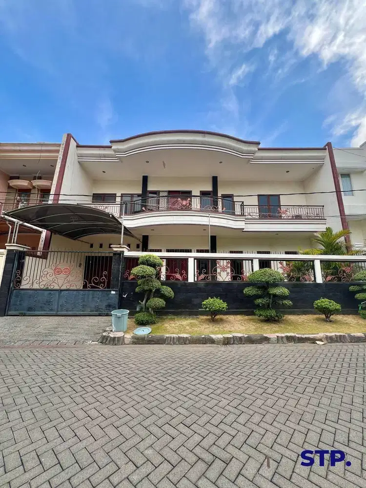 Rumah mewah mediteranian di Darmo Hill  Lokasi tengah Surabaya Barat