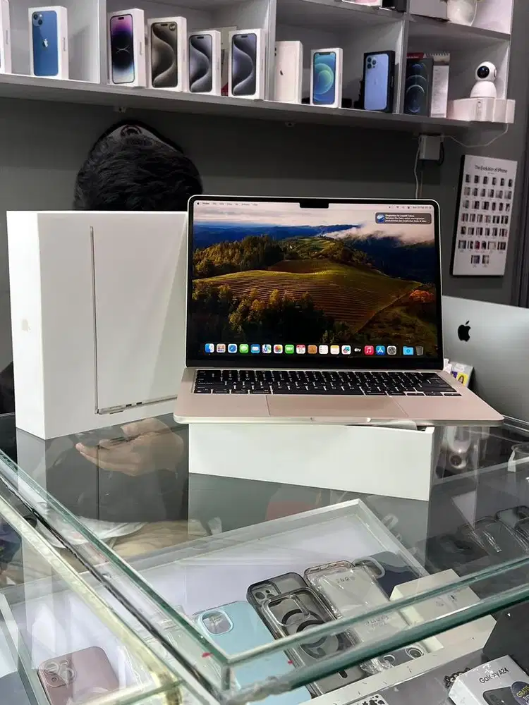 MacBook AIR M2 iBox