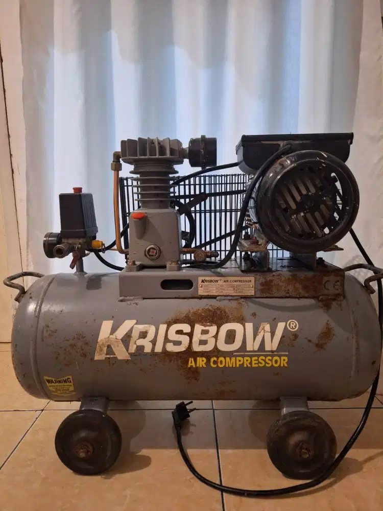 KRISBOW AIR COMPRESSOR 3/4HP 30L 8BAR 220V 1PH 10029556