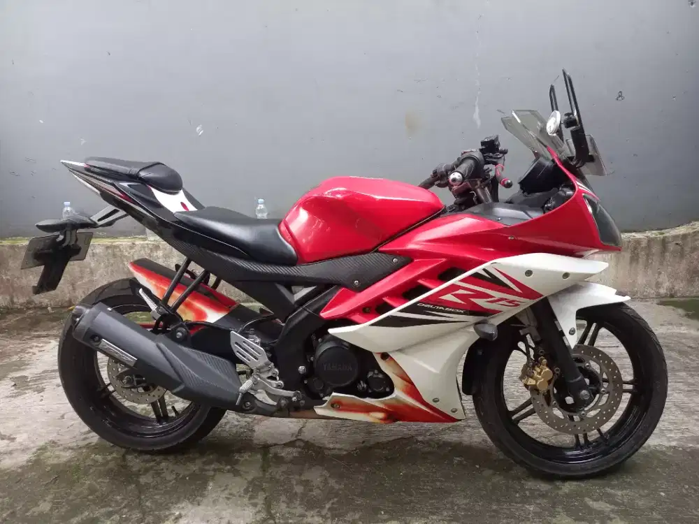 Yamaha R15 versi 2 tahun 2015