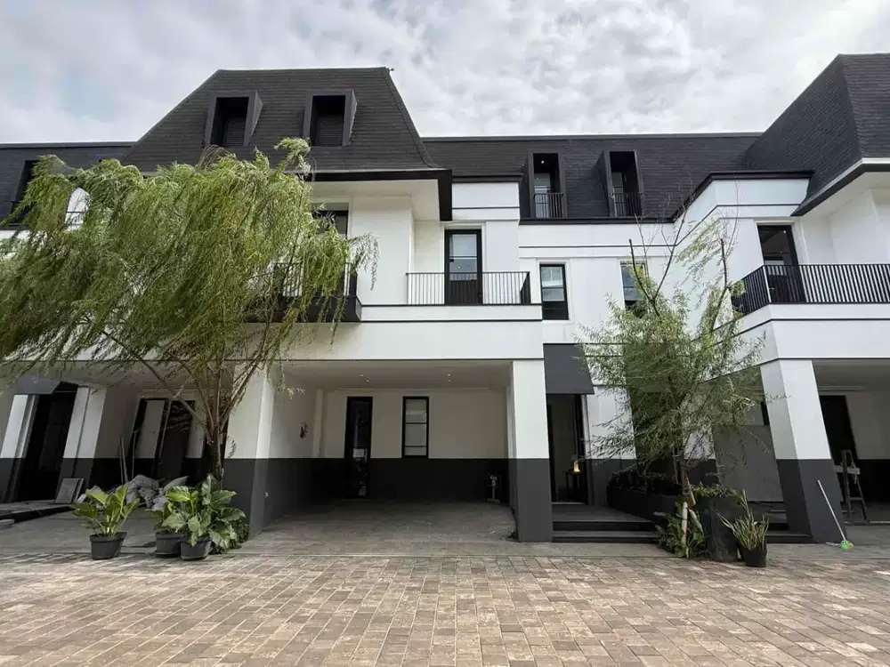 RUMAH SIAPHUNIDI PONDOK INDAH JAKARTA SELATAN PRIVATE POOL