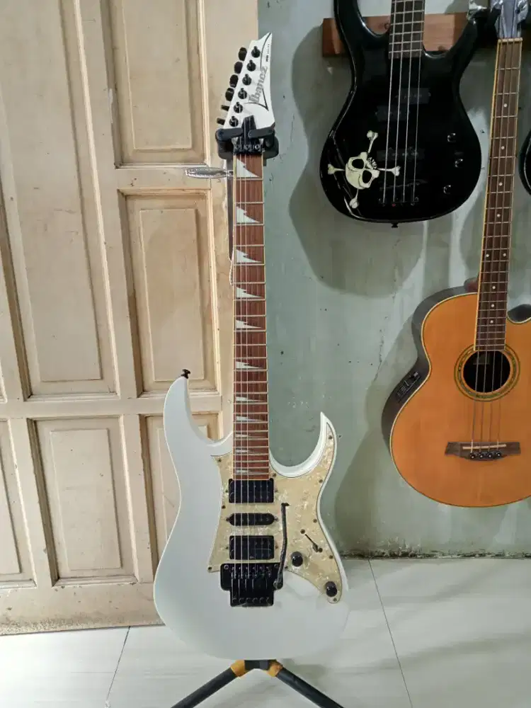 Ibanez RG 350 DXZ bahana original.