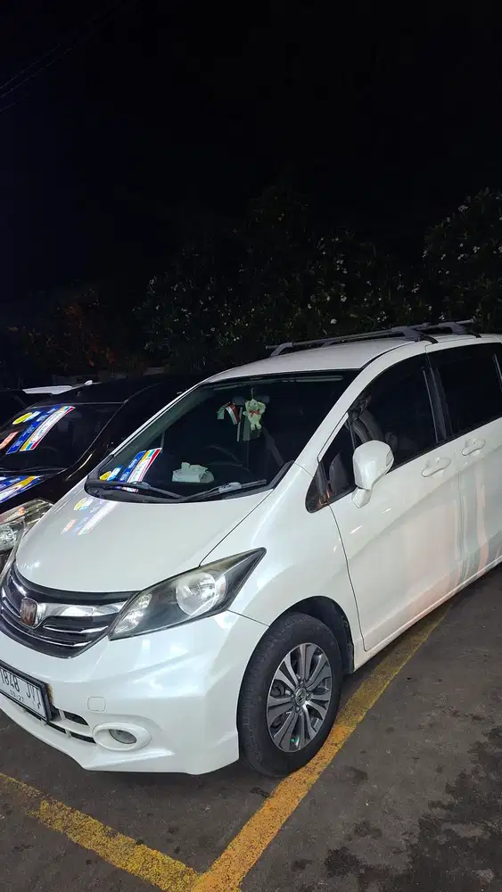 Honda Freed 2012 Bensin