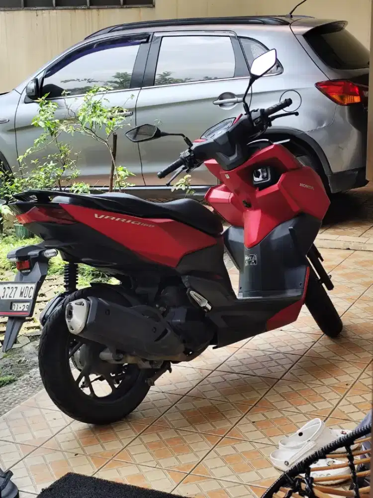 VARIIO 160 cc thn 2023 tangan 1