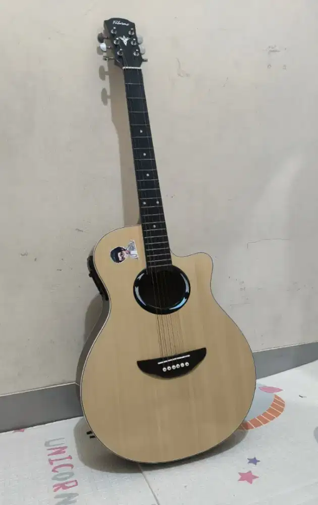 Gitar akustik elektrik