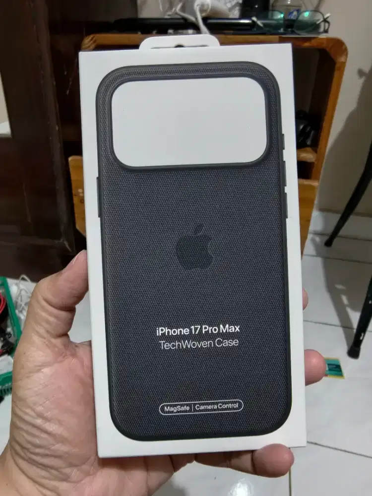 iPhone 17 Pro Max TechWoven Case