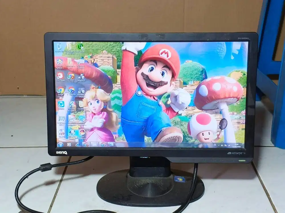 monitor led 16 BENQ gambar bagus