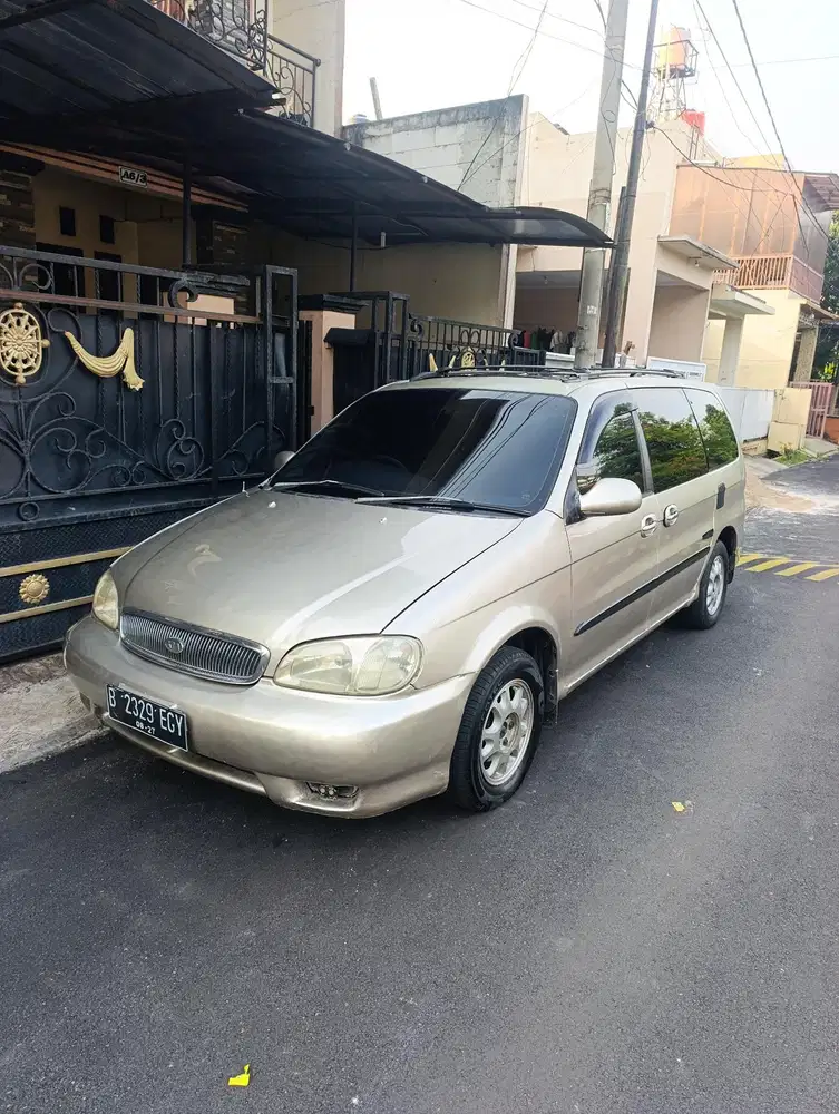 Kia Carnival Metik 2000 Murah & sehat walafiat