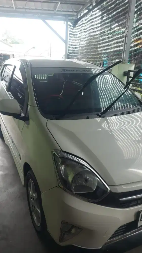 Daihatsu Ayla AT 2014